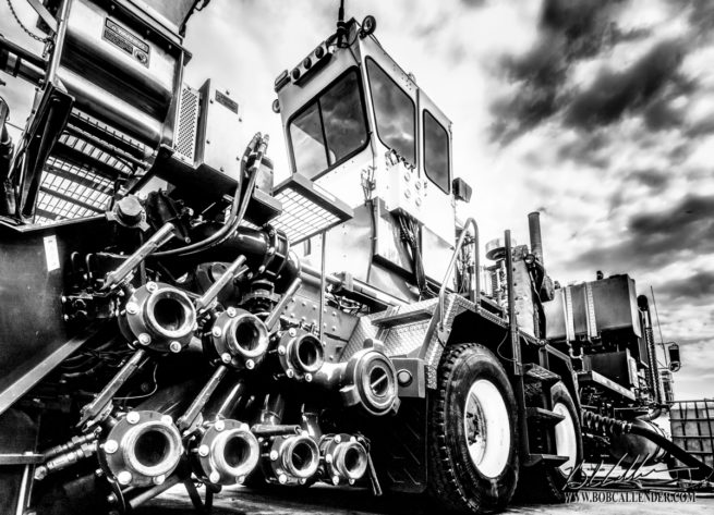 Schlumberger 9015 Black and White by Bob Callender