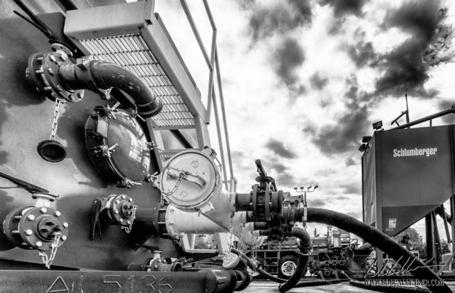 Schlumberger 9196 Black and White by Bob Callender