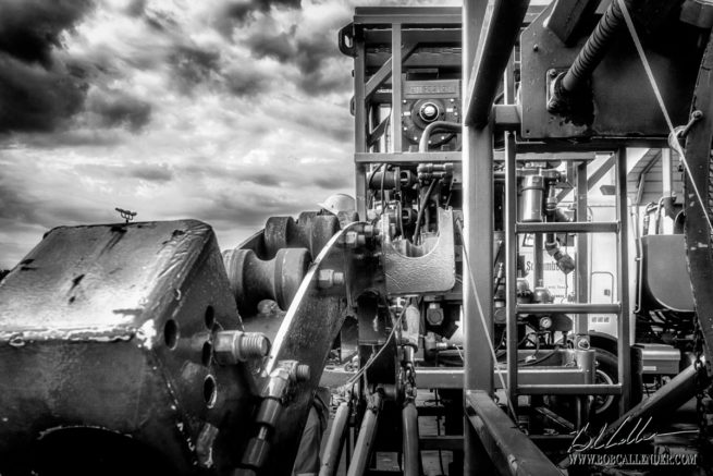 Schlumberger 9291 Black and White by Bob Callender