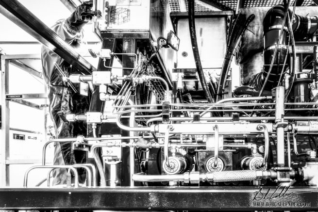 Schlumberger 9585 Black and White by Bob Callender